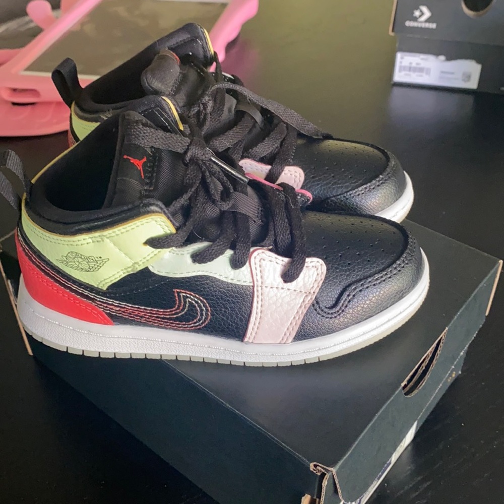 Kids retro Jordan 1s
